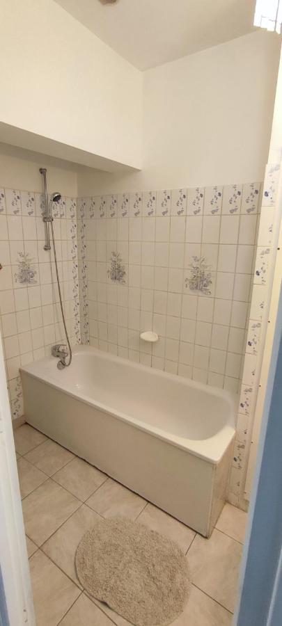 Hypercentre Grand Appartement Lumineux 3 Chambres Parking アジャン エクステリア 写真